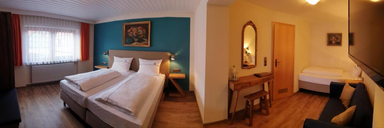 Hotel Gasthof Zum Schwan Steinsfeld Exterior foto