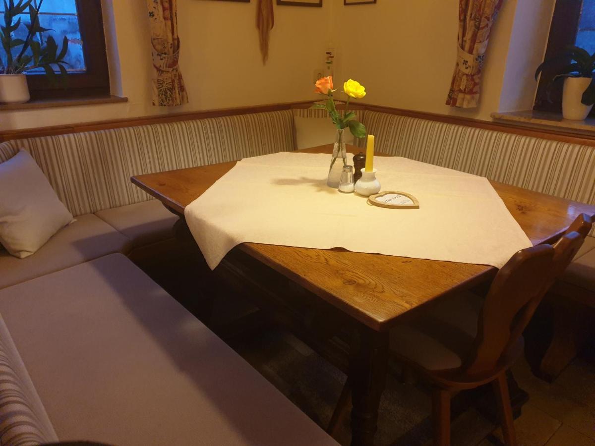 Hotel Gasthof Zum Schwan Steinsfeld Exterior foto